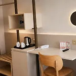 Отель La Solitude Лурд